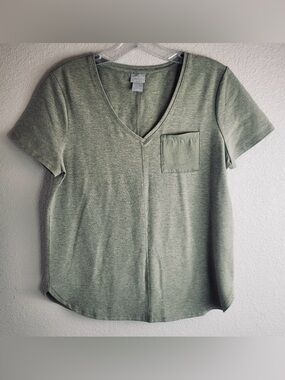 Chicos-Zenergy V-Neck Everyday V-Neck satin Pocket Tee - Olive Green-Size 2